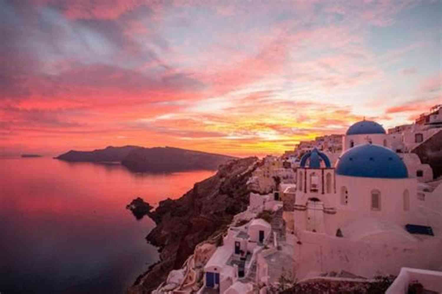 A Mesmerizing Sunset In Santorini Top Best 10 Greek Islands: Paxos And Antipaxos The Hidden Emeralds Of The Ionian Sea