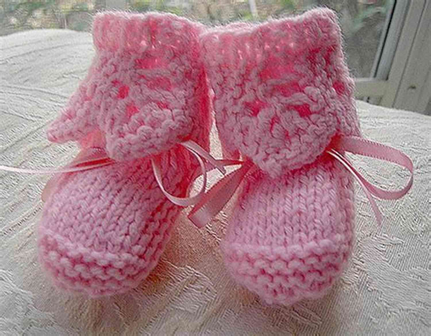 French Filigree Baby Booties Knitting Pattern
