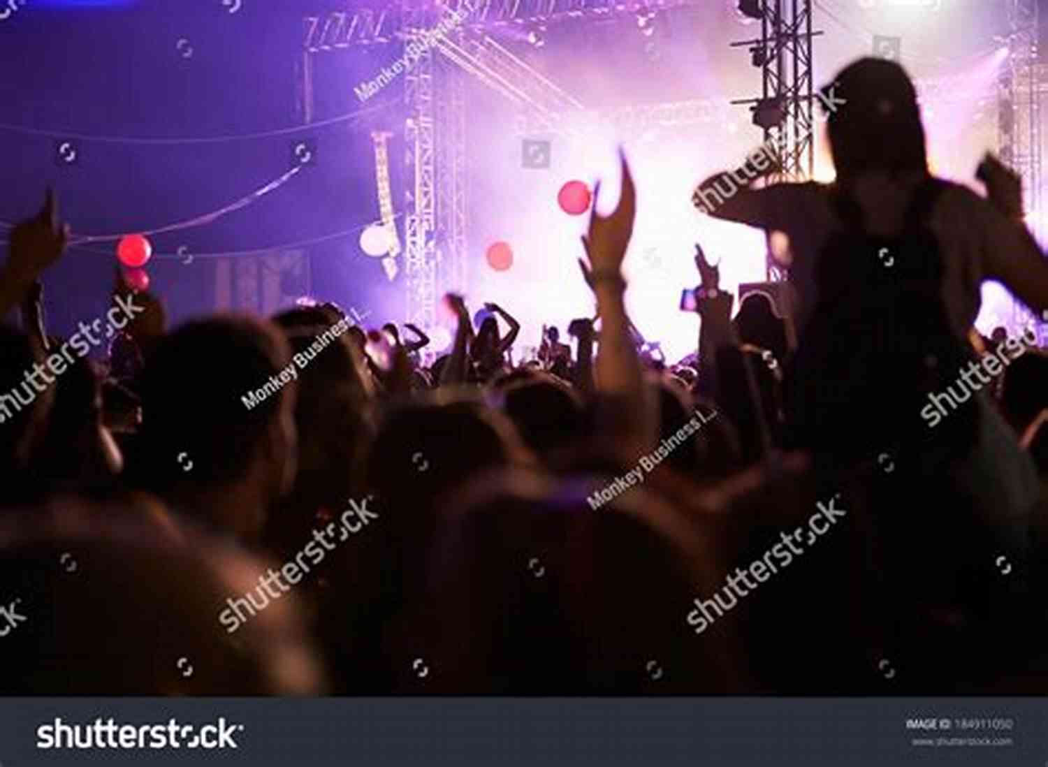 Lil Summer Special Concert Crowd Enjoying The Music Lil P I : Summer Special